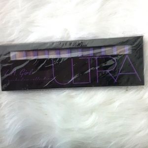 Women's Ultra Eyeshadow Pallette